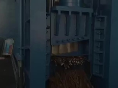 廃棄物 自動車 廃棄物 自動車 リサイクル 工場 モーター駆動